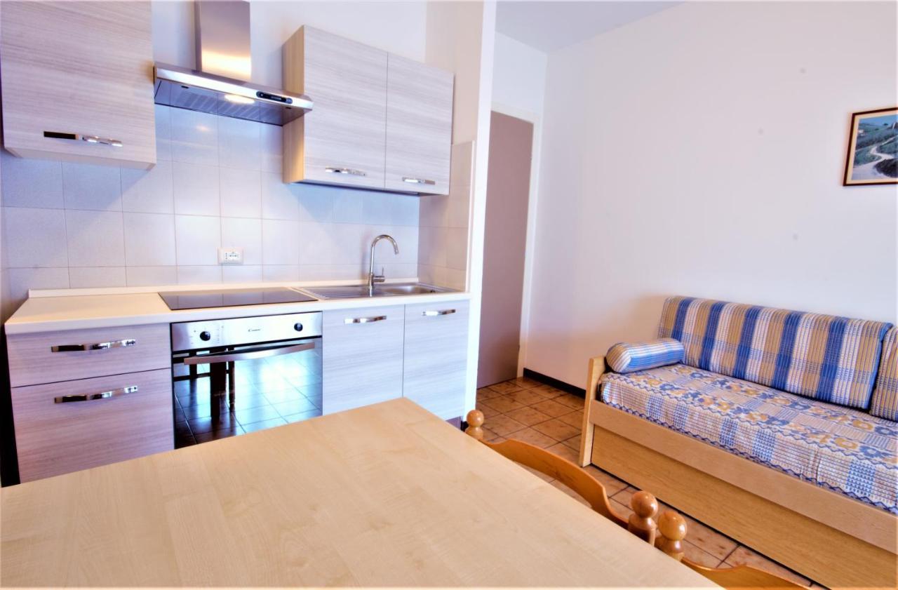 Residence Columbia Μπιμπιόνε Εξωτερικό φωτογραφία